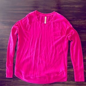 Womens Athleta pink shirt